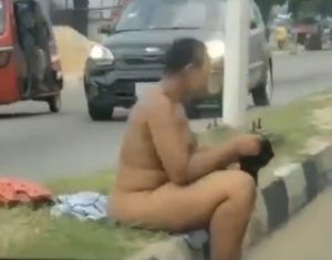 Beautiful girl strip naked on highway at nwaniba rd, uyo, akwa ibom