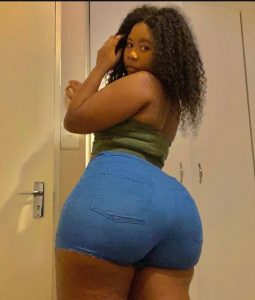 Big booty Anita use vibrator in her pussy