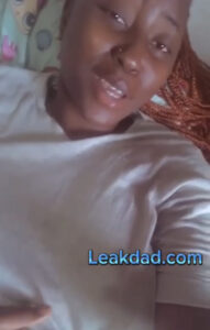 Nkem marvelous masturbation video to WhatsApp user