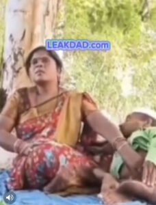 Dwarf man fuck Asian woman