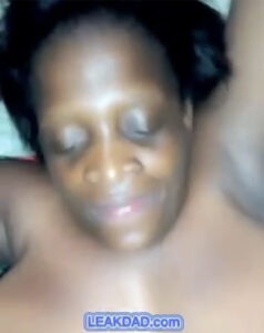 Leak- African man fuck a random married woman in a brotel