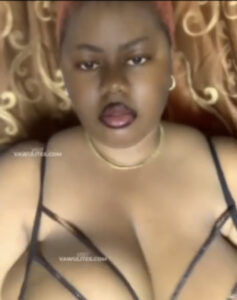 Watch- fat sexystella finger her pussy so hard