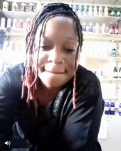 Leak- married Uganda woman share leak nude in her husband shop