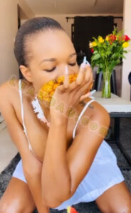 NEW LEAK- sandy fuck big dildo till squirt on live stream