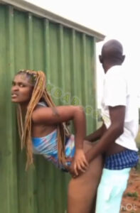 New porn casting- Kenyan couples fuck in an open field