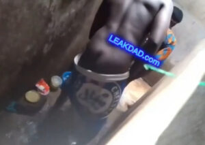 Naija homemade sex tapes- man caught fucking married neighbor in hidden camera