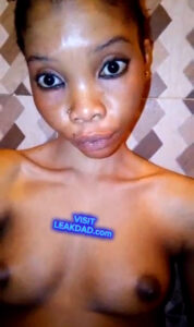 Teen Hausa girl prove love with masturbation video