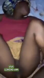 Married woman gets fuck by community youth leader